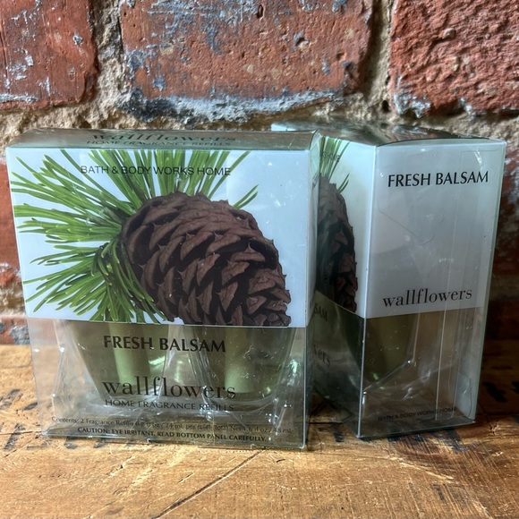 Bath & Body Works Home Wallflowers Fresh Balsam Fragrance Refills 2 packs, 2 ea. - Picture 3 of 7